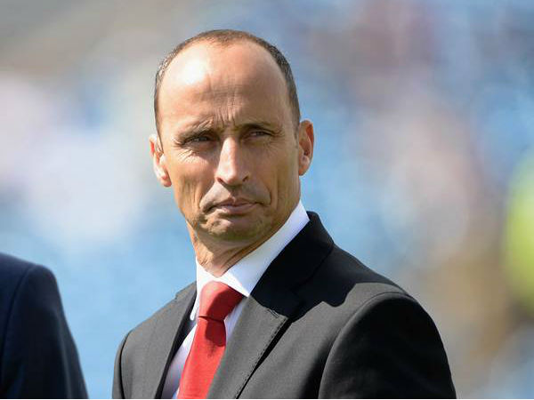 धोनी पर संन्यास लेने का दबाव बनाना गलत