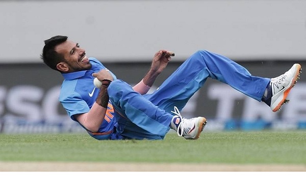 चहल को बताया जोकर, बुमराह ने किया सरप्राइज-