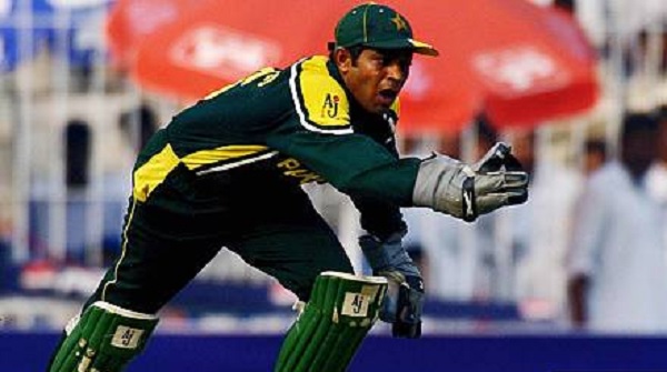 मैच के लतीफ के पास आए द्रविड़- क्या मैं आउट था?