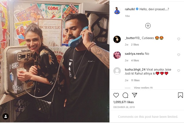 कुछ ऐसी थी पुरानी फोटो-