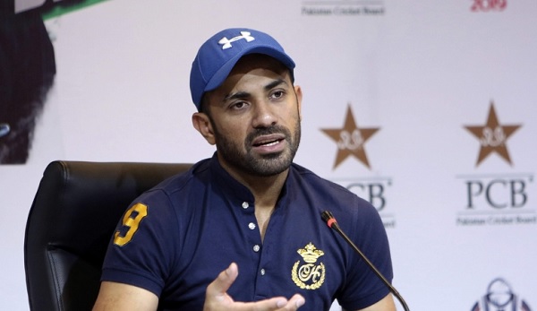 वहाब रियाज ग्रुप में बने हुए हैं-