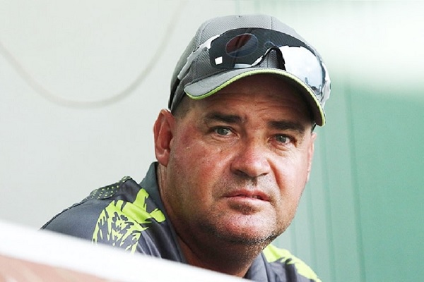 5. मिकी आर्थर