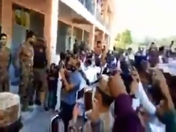 बड़े अधिकारी निकले लापरवाह