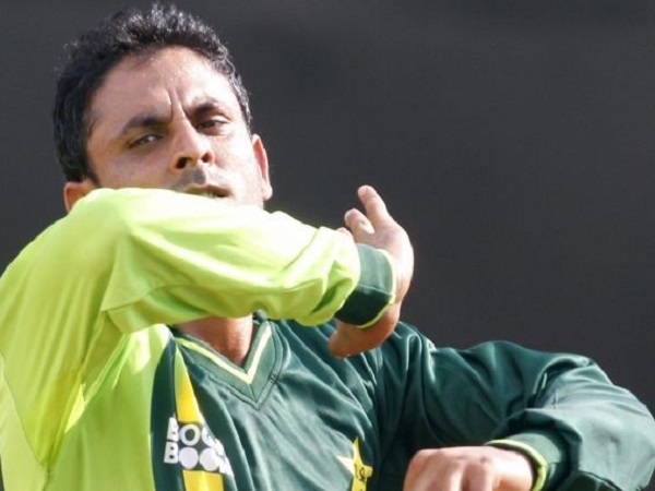 3. लीगल बॉल डाले बिना 8 रन दे दिए