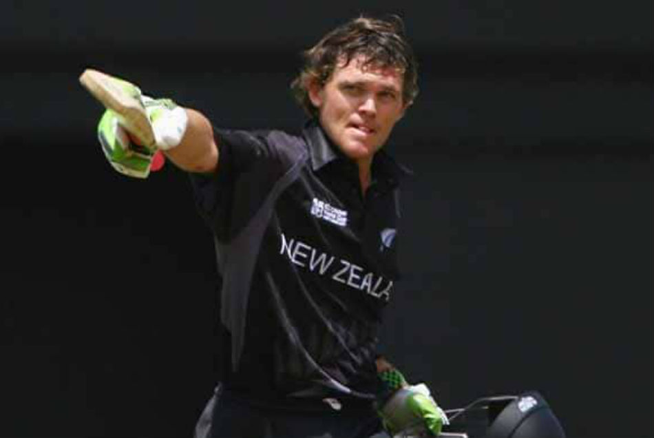 मजदूरी करने को मजबूर हुआ डेब्यू मैच में शतक लगाने वाला यह खिलाड़ी