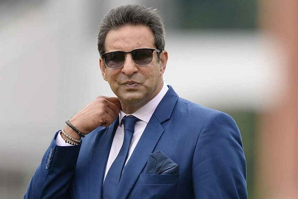 पाकिस्तान की गेंदबाजी की रीढ़ रहे अकरम-