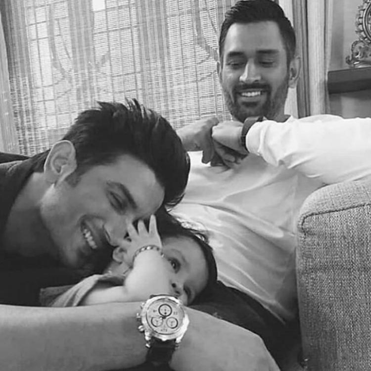 सुशांत की आत्महत्या से सदमे में हैं एमएस धोनी, मैनेजर ने बताया कैसी है हालत