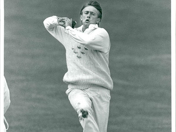 फर्स्ट क्लास क्रिकेट में चटकाये 672 विकेट