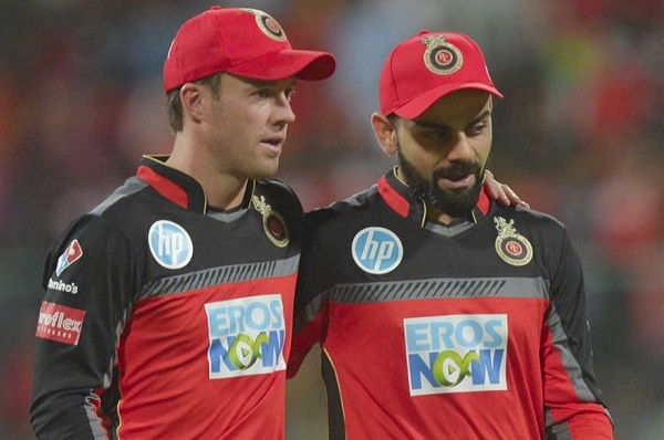 चौथे नंबर पर डिविलियर्स ने खुद को उतारा-