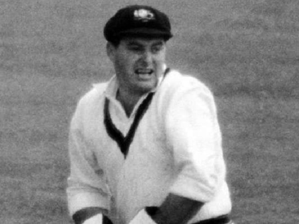 ऑस्ट्रेलिया के 33 वें टेस्ट कप्तान थे