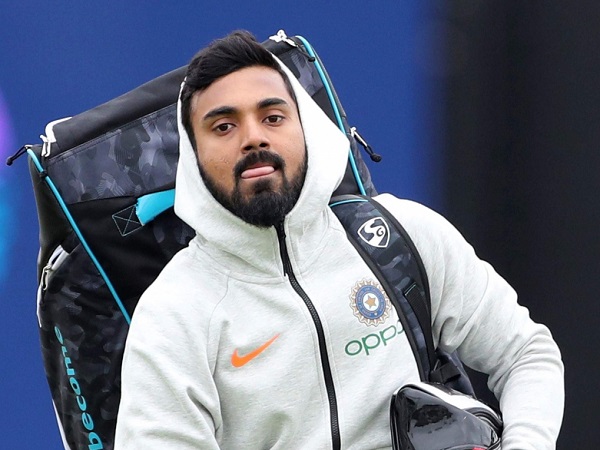 बताया जबरदस्त खिलाड़ी