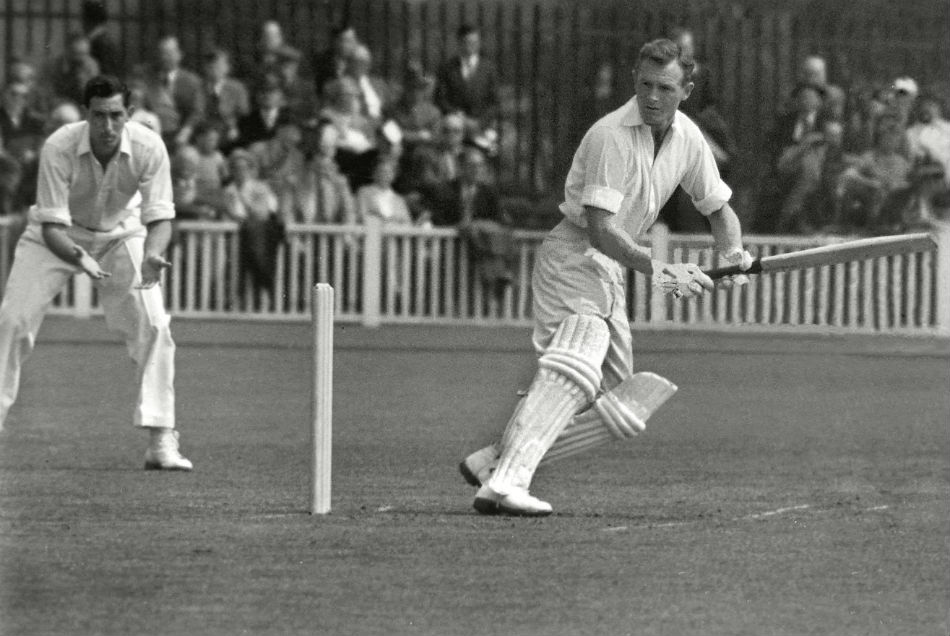 26055 रन, 454 कैच फिर भी यह खिलाड़ी अखबार को भेजता था गलत रिकॉर्ड