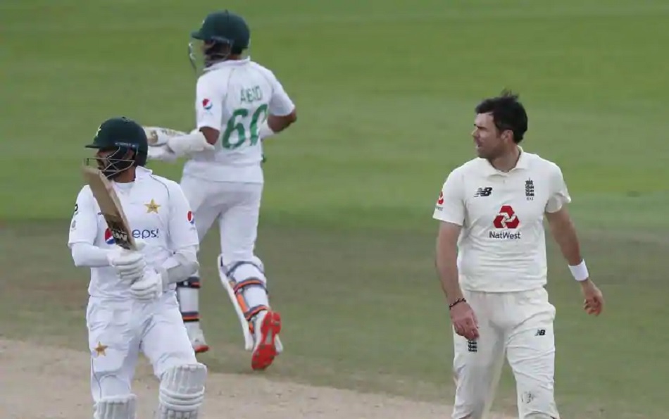 ENG vs PAK: हार से बौखलाये आमिर सोहेल ने पाकिस्तानी कोचिंग स्टाफ को लताड़ा, जानें क्या बोले