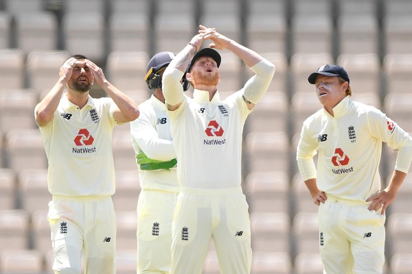 4. अंग्रजों से नफरत हैं एक कारण-