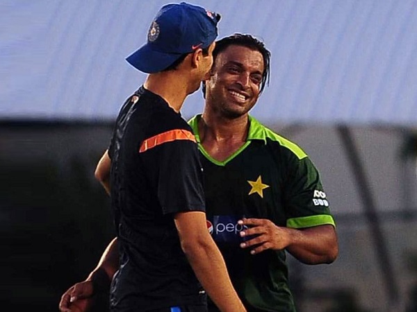 अख्तर को बताया अपना मित्र