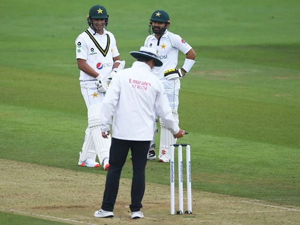 ब्राॅड ने झटके 4 विकेट