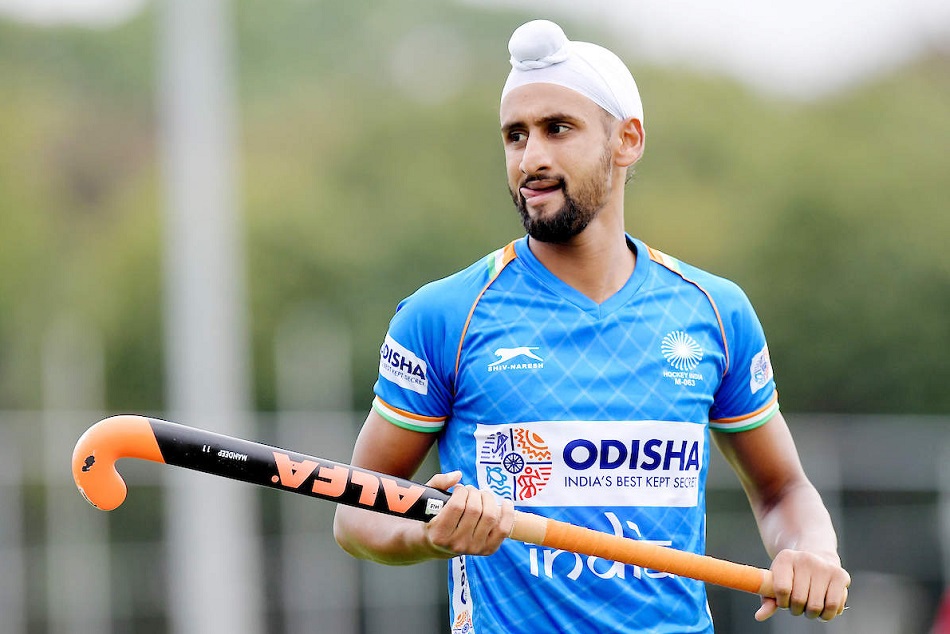 Hockey : कोरोना की चपेट में आए मनदीप सिंह, अब तक 6 खिलाड़ी हुए संक्रमण का शिकार