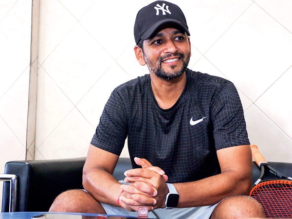 5. अमोल मुजुमदार