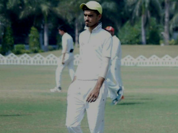 धोनी को अपना आदर्श मानते हैं मोक्ष 