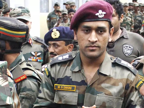 5. खुद को सेना के लिए समर्पित कर सकते हैं