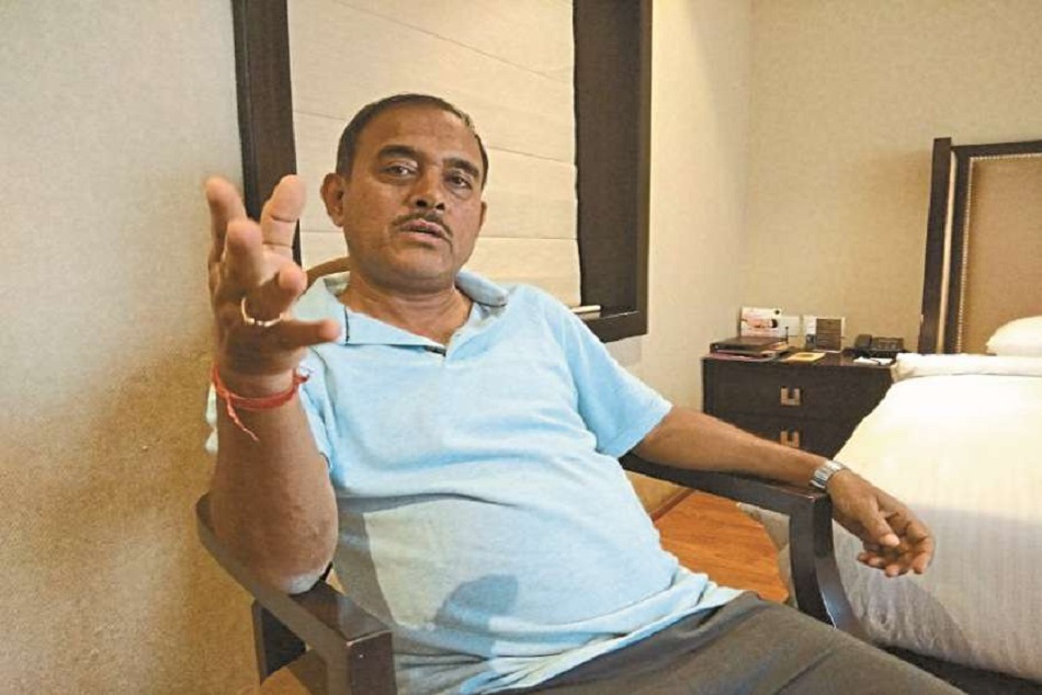 कोच रंजन बनर्जी बोले- धोनी की कहानी एक मिसाल है, आने वाली पीढियों को उससे प्रेरणा मिलेगी