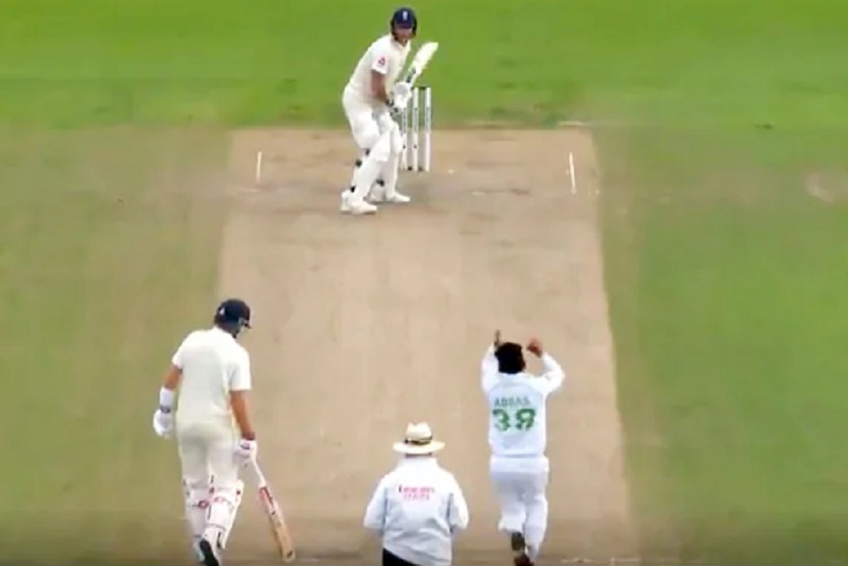 VIDEO : पाकिस्तानी बाॅलर ने 'क्लीन बोल्ड' कर भेजा पवेलियन, देखते ही रह गए बेन स्टोक्स