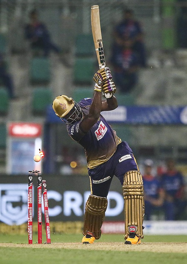 1. आंद्रे रसेल को बहुत नीचे भेजना-