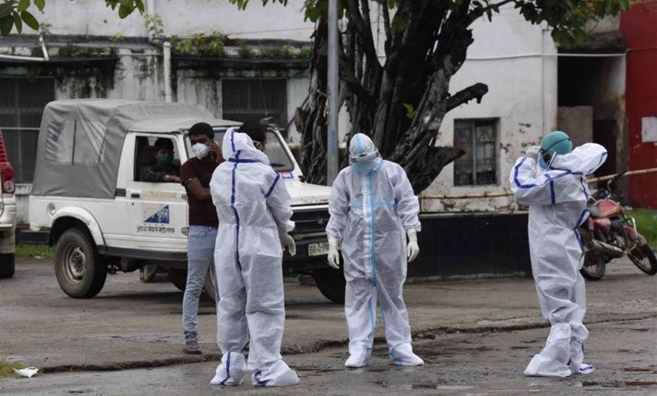 नहीं रहे लगातार 7 सेंचुरी लगाने वाले मुंबई के क्रिकेटर, 9 दिन पहले हुआ था कोरोना