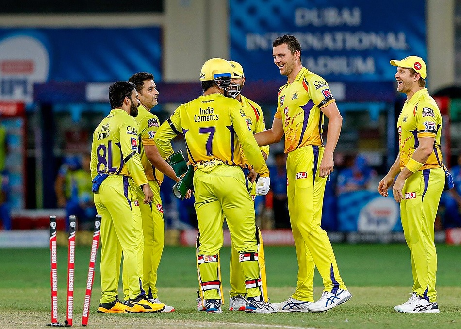 एमएस धोनी ने की सुरेश रैना के रिकॉर्ड की बराबरी, IPL में सर्वाधिक मैच खेलने वाले खिलाड़ी बने