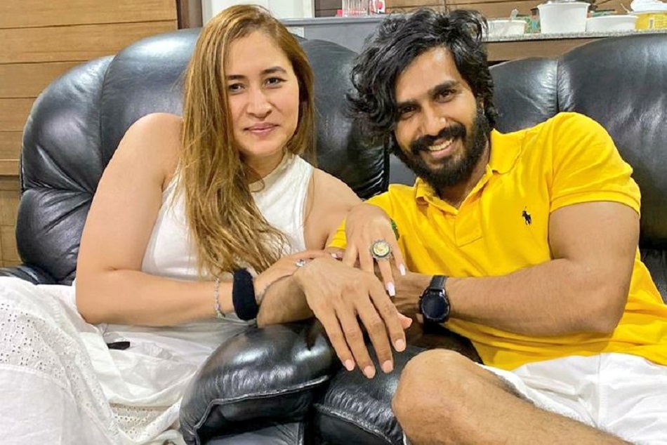 साउथ के इस मशहूर एक्टर के साथ ज्वाला गुट्टा ने की सगाई, सामने आईं तस्वीरें