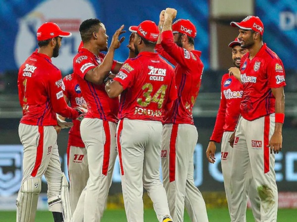 शेल्डन का प्रदर्शन