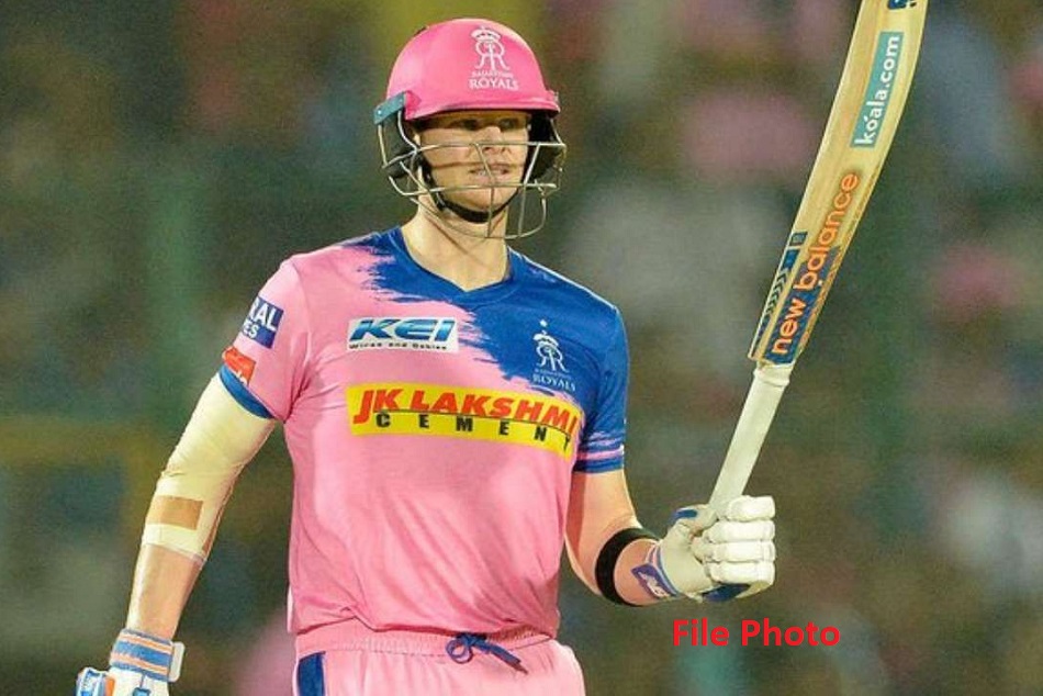 स्टीव स्मिथ ने सीखा धोनी का हेलीकॉप्टर शाॅट, वीडियो हो रहा है वायरल