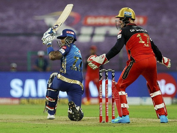 खेली धुंआधार पारी