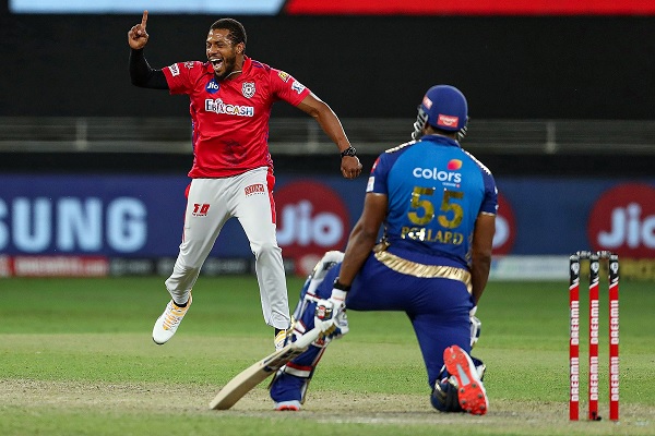 1. कीरोन पोलार्ड से आगे क्रुणाल पांड्या को भेजना