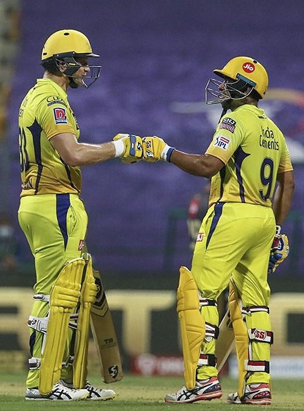 2. शेन वॉटसन आउट, रन रेट स्लो