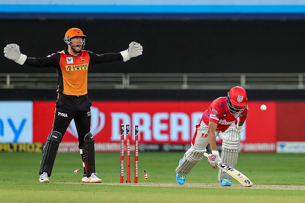 2. भारतीय कैप्ड बल्लेबाजों ने जिम्मेदारी नहीं ली