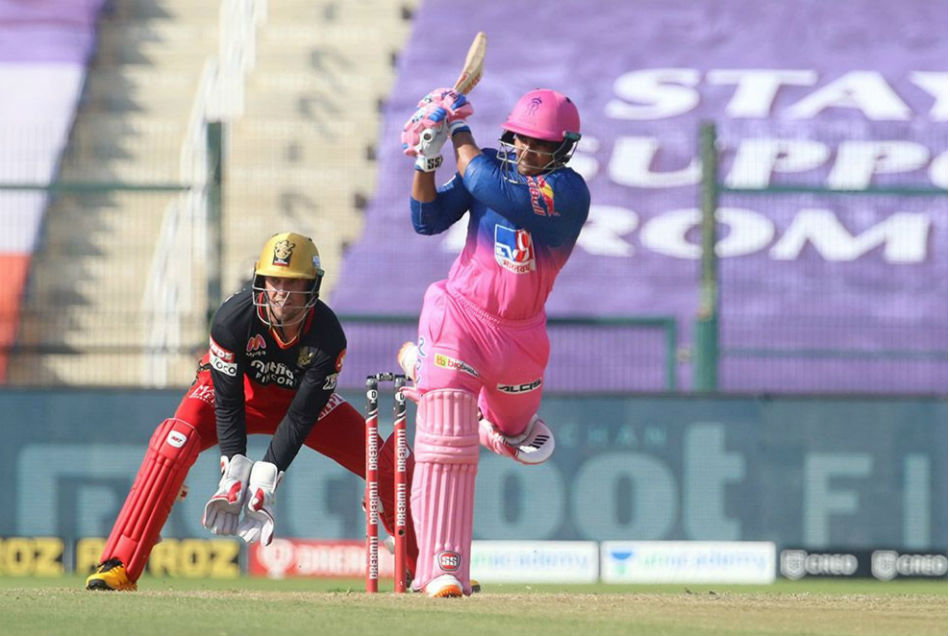 RR vs RCB: आखिर कौन हैं जूनियर क्रिस गेल के नाम से मशहूर महिपाल लोमरोर, दादी के दम पर बने दिग्गज