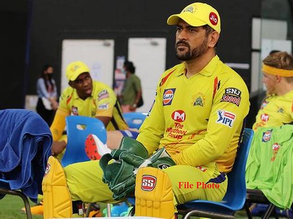 1. एमएस धोनी