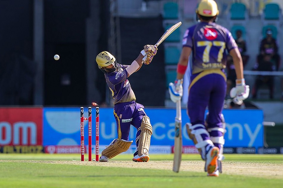 IPL 2020: आचार संहिता का उल्लंघन करने पर लगी KKR के राहुल त्रिपाठी को फटकार