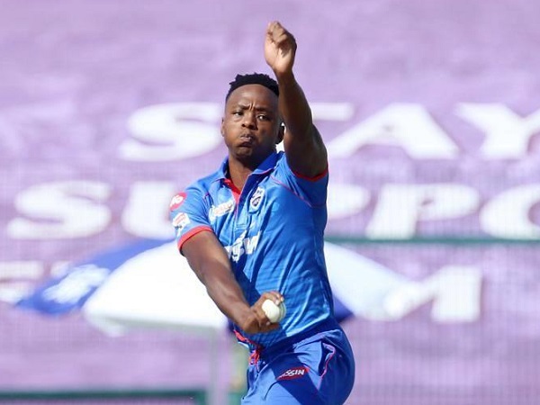 रबाडा ने लुटाए 54 रन