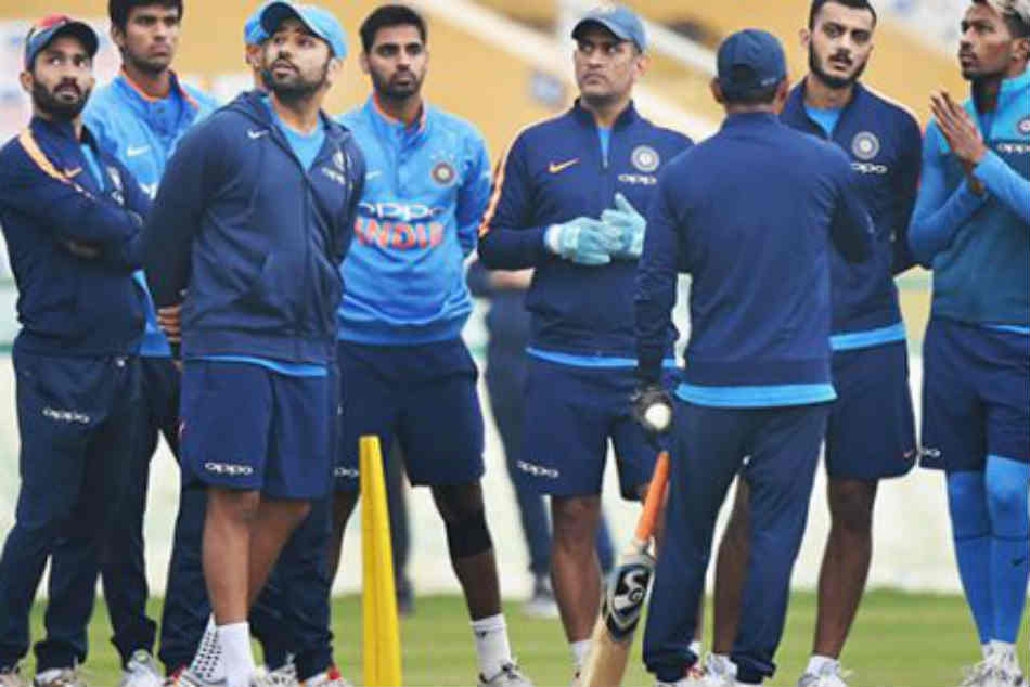 बल्लेबाजों की गेंदबाजी का ICC ने उड़ाया मजाक, मीम हो रहा वायरल