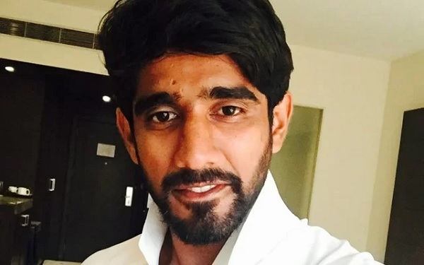 3. बी संदीप