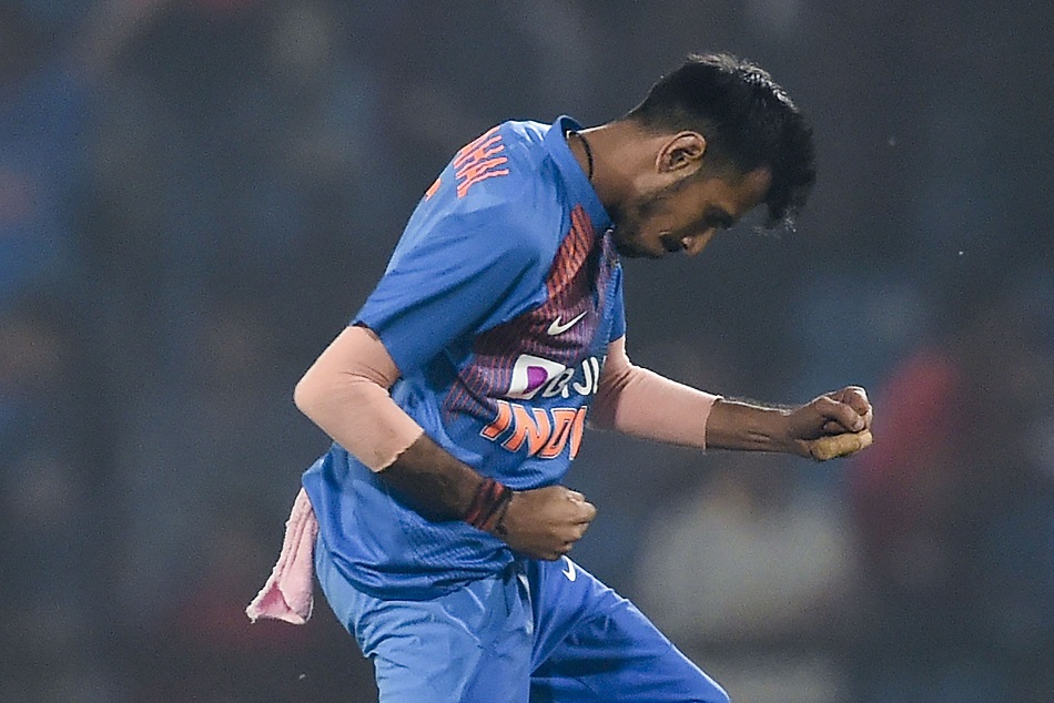 युजवेंद्र की जमकर हुई धुनाई, सबसे ज्यादा रन लुटाने वाले भारतीय स्पिनर बने