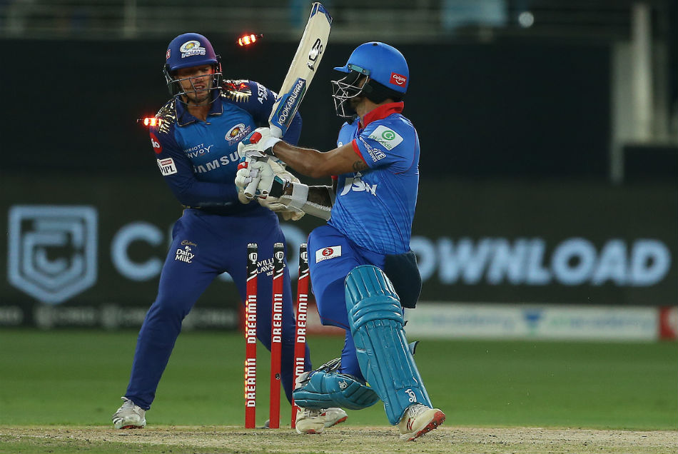 IPL 2020 Final: पावरप्ले में फिर पिटी दिल्ली, मुंबई ने झटके 3 विकेट