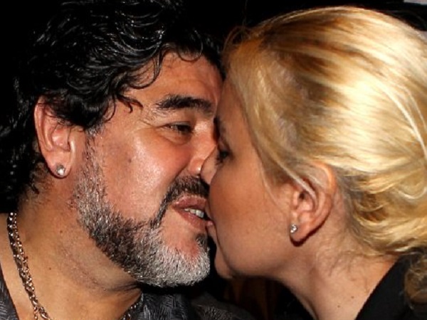 गर्लफ्रेंड के सामने उतार दी थी पेंट