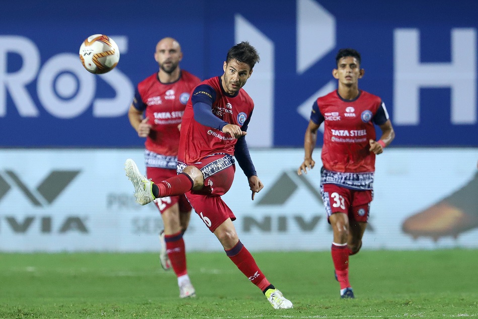 ISL-7 : दो बार के चैम्पियन चेन्नइयन FC की विजयी शुरुआत, जमशेदपुर FC को 2-1 से हराया