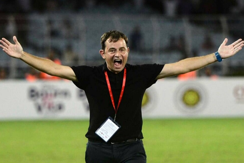 लोपेज हाबास ने केबीएफसी के विकुना को चेताया, 'आईएसएल बिल्कुल अलग प्रतियोगिता है'