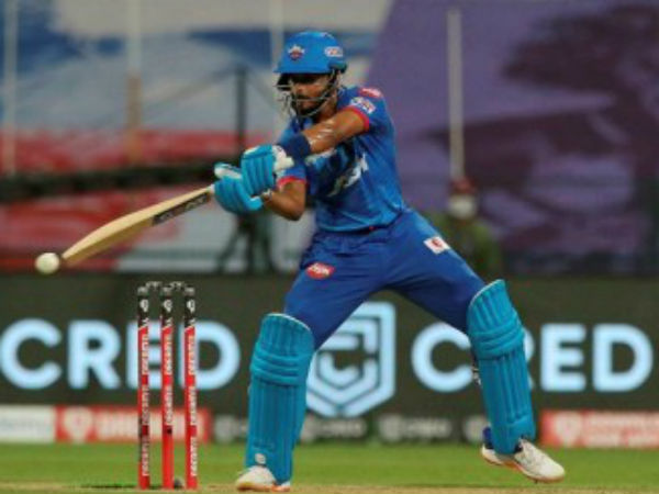  श्रेयस ने लगाया अर्धशतक