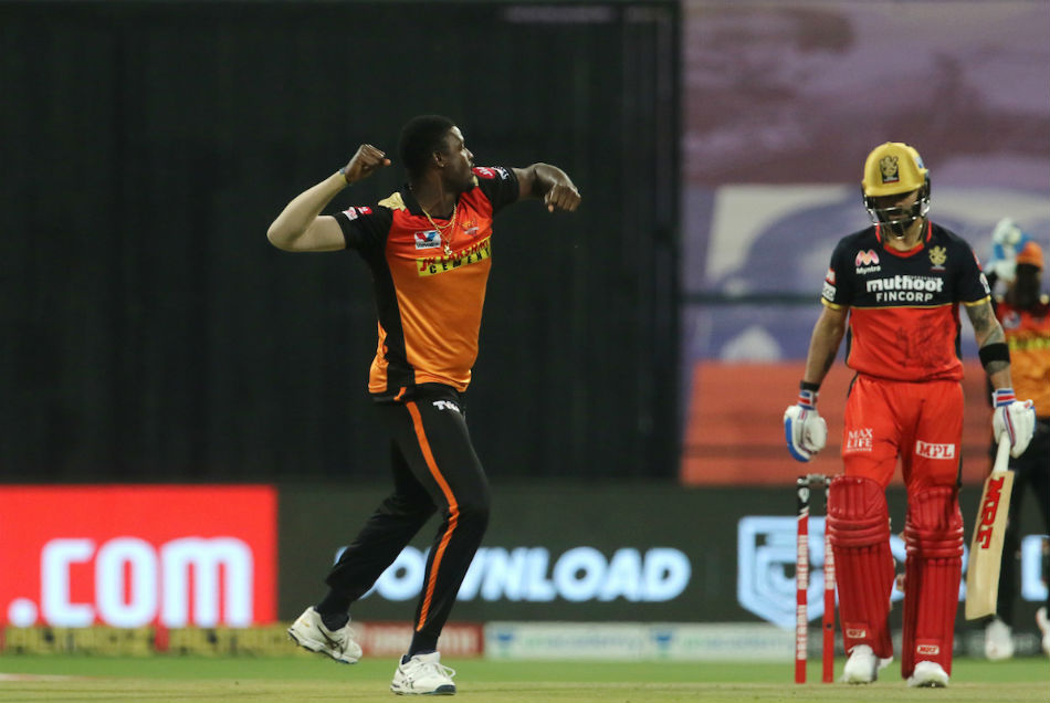 IPL 2020: कोहली का फ्लॉप शो जारी, होल्डर के सामने ढेर हुई आरसीबी