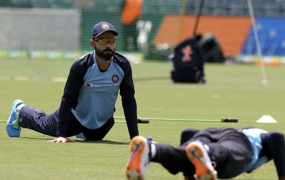 IND vs AUS: ODI क्रिकेट में विराट कोहली की निरंतरता के मुरीद हुए सुनील गावस्कर